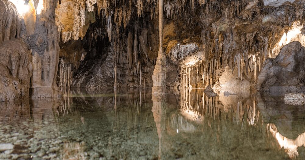 Cave Photography: Painting with Darkness